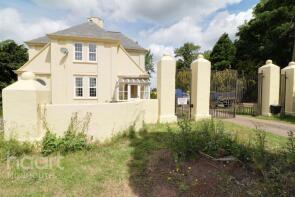 South Villa, B4347 The Boot To Turners Wood, Monmouth NP25 5NU