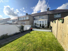 2, Tai Bettws, Llanbedrgoch LL76 8TZ