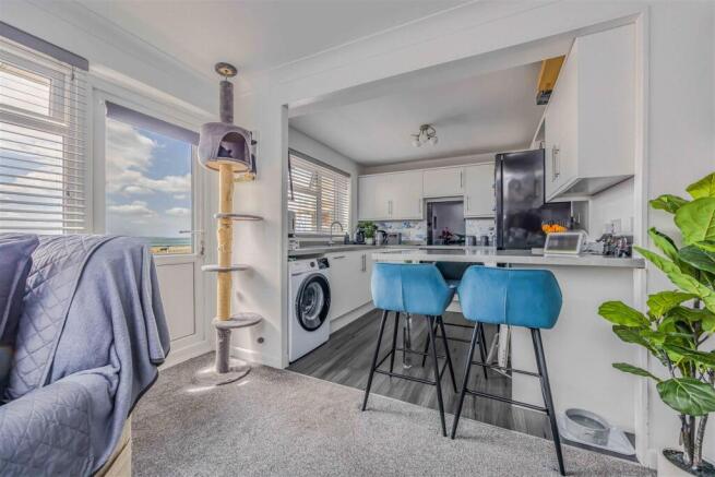 13 Anne¿s Court, Seafront, Hayling Island-Small-Po