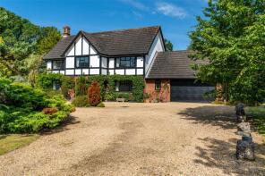 Holmwood, Holt Lane, Holt BH21 7DQ