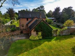 Hawthorns, Low Road, Great Glemham IP17 2DH