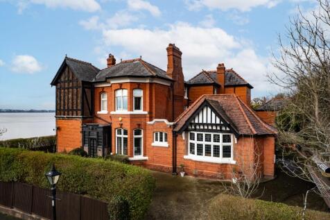 Salisbury Road, Garston, L19