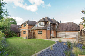 The Olde Oak, Maurys Lane, West Wellow, Romsey SO51 6DB