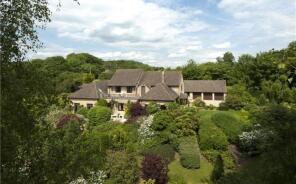 Hunters Gate, Duntisbourne Abbots GL7 7JW