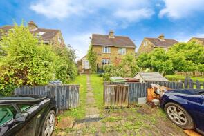 3, St Pauls Crescent, Faversham ME13 9AZ