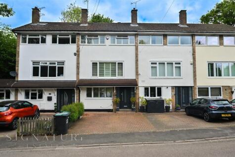 St. Lawrence Close, Abbots Langley