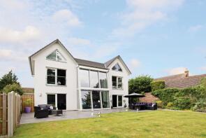 Garden Lodge, A38 Damery Lane To County Boundary, Stone, Berkeley GL13 9JY