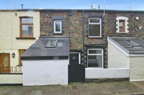 11, Woodfield Terrace, Porth CF39 9UN