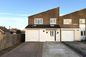 1, Rowland Cottages, Harman Avenue, Hythe CT21 4LY