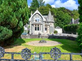 Wellandura, A85t Main Road, Crieff PH6 2NF