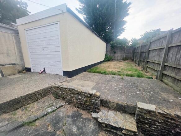 Tandem Garage & Gdn