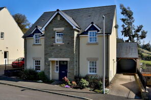 2, The Green, Crickhowell NP8 1EX