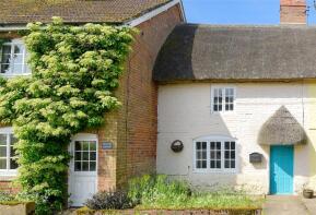 3, Bottlesford Corner, Pewsey SN9 6LJ
