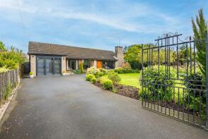 Brooklyn, Station Road, Southwell NG25 0UG