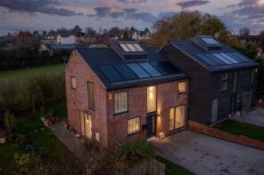 4, Orchard Close, Evesham WR11 4DG