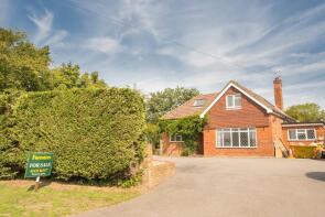 High Chemins, Foords Lane, Vines Cross, Heathfield TN21 9EU