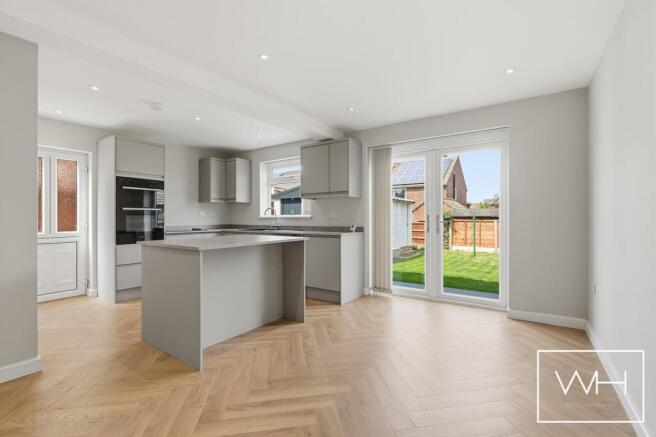 10 Glastenbury Gate,