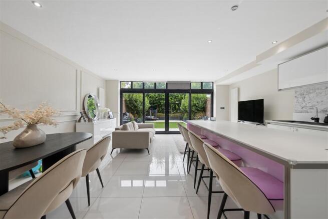 Open plan Kitchen-Family Room