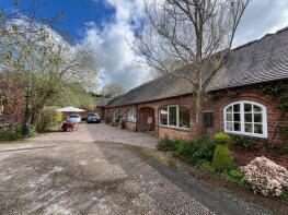 2 The Barn, Chartley Manor Mews, Uttoxeter Road, Chartley, Stafford ST18 0LL