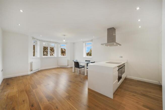 Flat 4, Aston Court - UotwvFjs3sClOLW56tBd.jpg