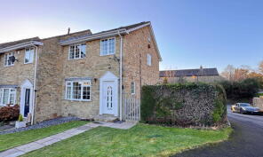 2, Laurel Close, East Keswick, Leeds LS17 9HS