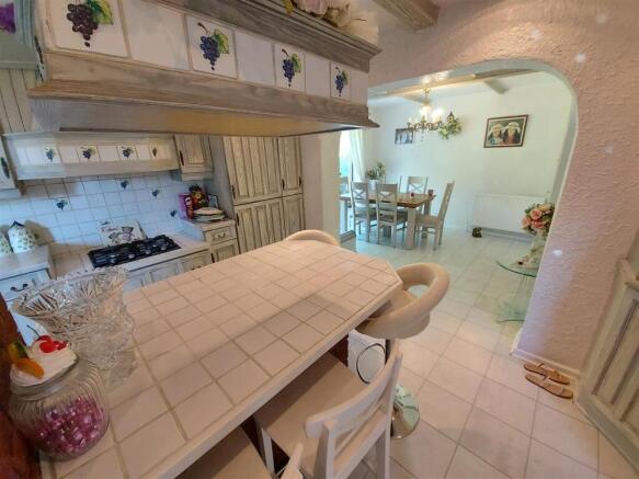 KITCHEN/DINER
