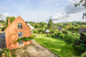 The Old Cottage, St James Road, Bridport DT6 5LW