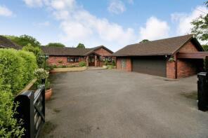 Swevenings, Apless Lane, Worlds End, Waterlooville PO7 4QA