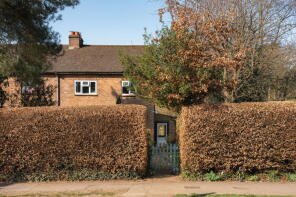 33, Highfield Road, Wigginton, Tring HP23 6EB