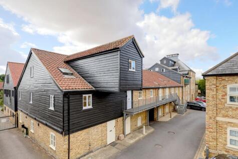 Watton Road, Ware, SG12