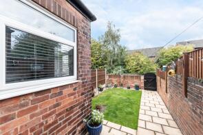 35, Rhodes Street, Hightown, Castleford WF10 5LJ