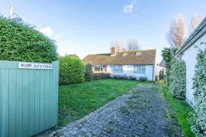 Bon Accord, Selsey Road, Hunston PO20 1NR