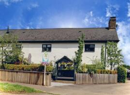 2, Royal Oak Cottages, Road Heading South To Hensons Drive, Tiverton EX16 7HS