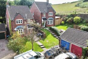 18, Butlers Mead, Blakeney GL15 4EH