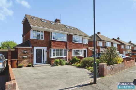 Lyndhurst Avenue, Rainham