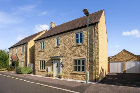 Whitley Way, Moreton-in-Marsh, Gloucestershire, GL56