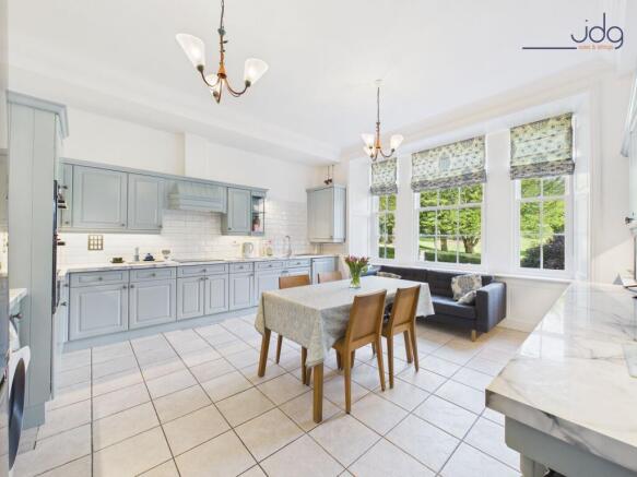 Spacious Kitchen