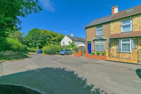 Vicarage Road, Bradwell, MK13