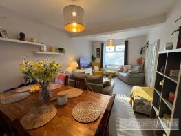 77, Primrose Terrace, Porth CF39 9TF