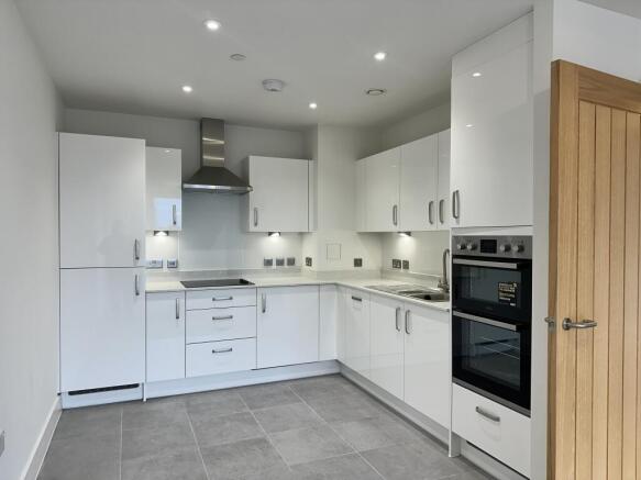 Fully fitted Kitchen