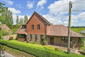 Stunner, Wye Road, Boughton Lees, Boughton Aluph TN25 4HY