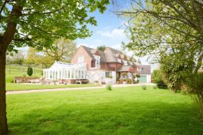 Stepfield House, The Street, Tenterden TN30 7JT