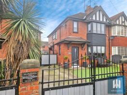 3, The Green, South Kirkby, Pontefract WF9 3JX