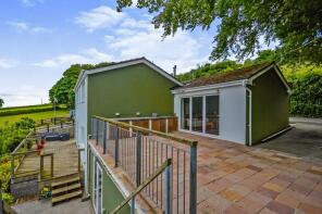 Ffynnonlwyfen, C2068 From Four Roads To Crwbin, Crwbin, Kidwelly SA17 5EB