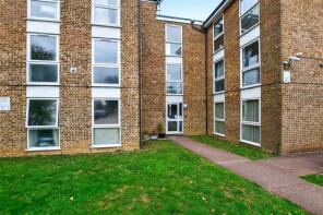 23, Wyedale, St. Albans AL2 1TG