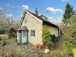 Lodge Isa, Plas Newydd Road, Abergele LL22 8YP