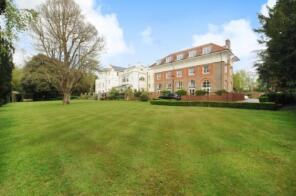 Flat 13, 61 65 Ludgrove Hall, Games Road, Barnet EN4 9HX
