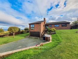 3, Lon Y Fron, Holywell CH8 8HX