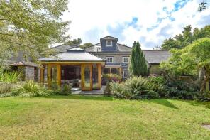 Osborne House, Front Street, Stone Allerton, Axbridge BS26 2NN