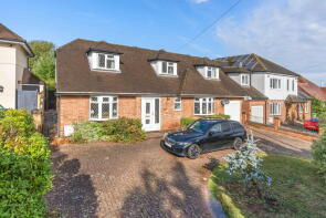 194, Hanging Hill Lane, Brentwood CM13 2QH